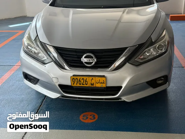Nissan Altima