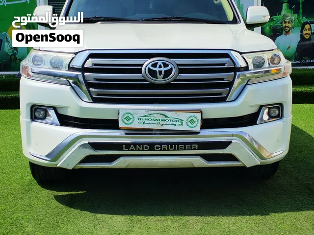 Used Toyota Land Cruiser in Muscat