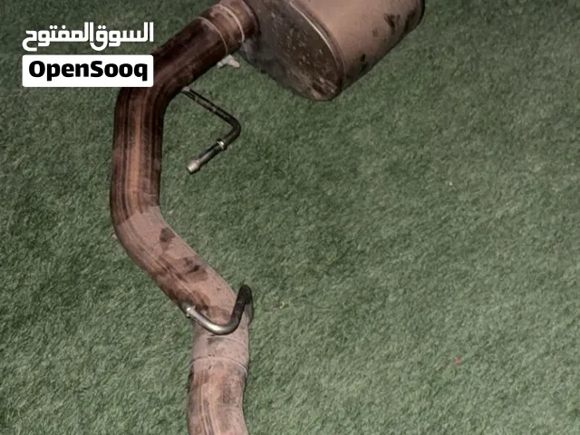 دبه كورسا اصل تركب للفوريل ( فيها ضربه من فوق بس م تاثر على الصوت ولا شي )