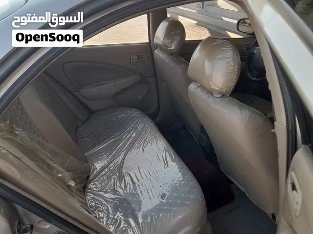 nissan sunny 2011