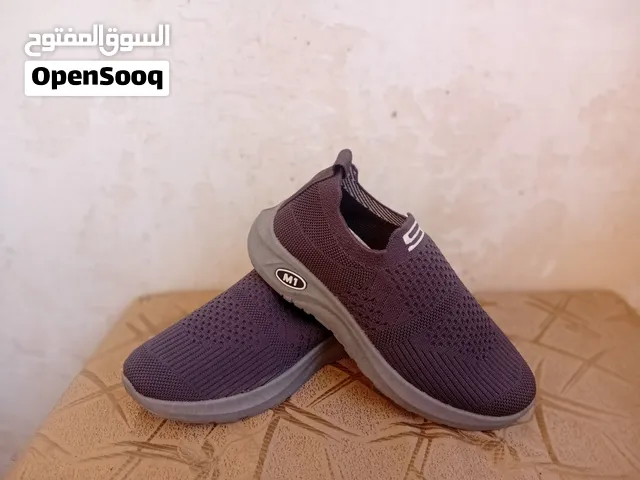 سكيتشر / كوتشي شراب