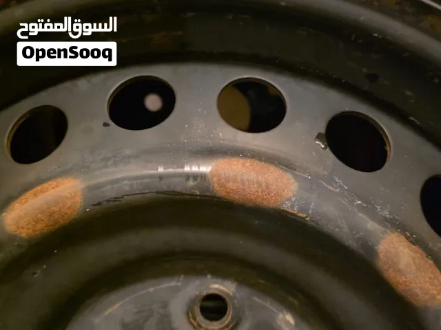 للبيع اطارات اثنين