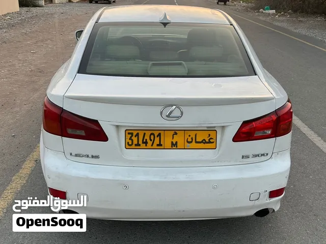 لكسزز is300