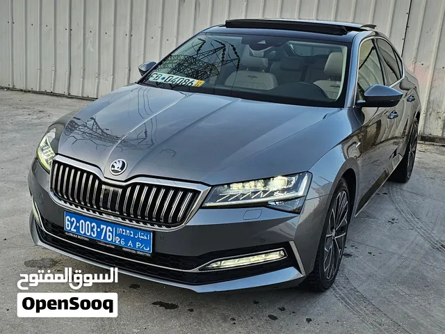 سكودا سبيرب 2023 لورين كلمنت