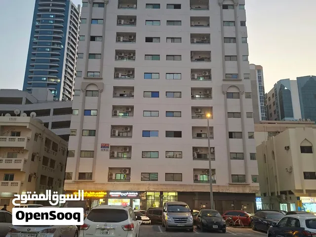 للبيع بنايه في الشارقه المجاز 1 ارضي بلس 11 موقع مميز