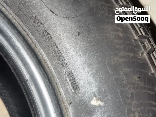 التواير امورهن فوق طيبه اخو الجديد مديل 25 مستخدمات اقل من سنه ما يشكن من شي ابداً نص حجري