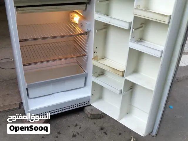 تلاجه الالسكا 8 قدم شحن شركه استعمال نضيف بحاله ممتازه لسرعه تواصل واتساب ف الوصف