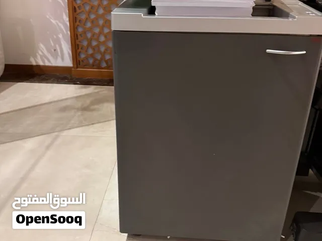 طابعه مستخدمه استخدام نظيف
