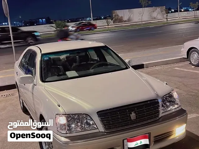 تويوتا كراون جنون 2002
