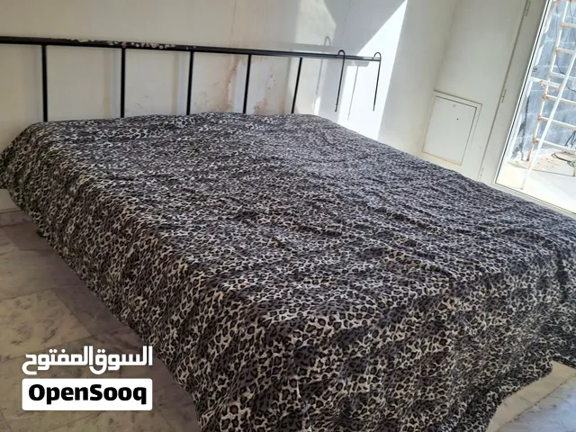 سرير حديد ماكن