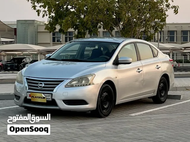 للبيع نيسان سنترا  الموديل 2013  التسجيل والتامين 2027/7