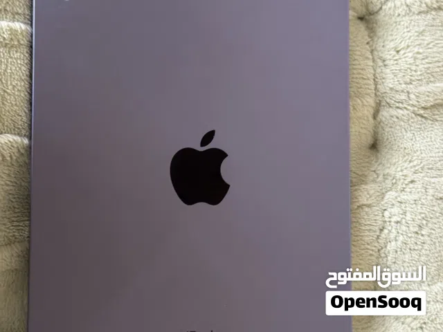 Apple iPad 6 8 انش مستعمل بحالة جيدة مع علبة وذاكرة 64 جيجابايت
