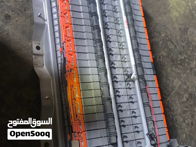 بطاريات هايبرد مستورد مستخدم نضيف لموديلات حديثه