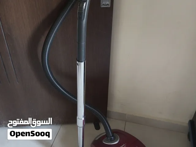 مكنسة كهربائية National Line بحالة ممتازة جداً ونظيفة