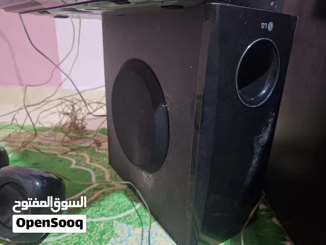 مسرح منزلي للبيع بحالة ممتازة  /ماركا LG  الحجم كما موضح في الصور لكن الواقع طبعا يختلف أكبر.