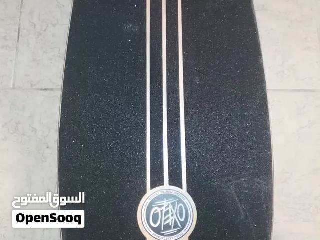 سكيتبورد حالة ممتازة ماركة Oxelo