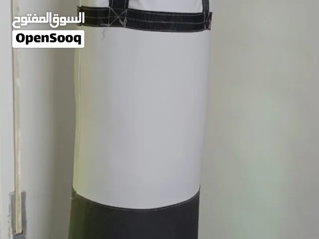 كيس ملاكمة بحالة الوكالة