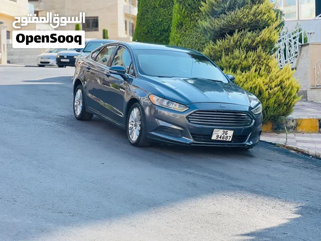 فورد فيوجن 2014 SE // بحالة الوكالة لم تعمل تطبيقات وبسعر مغري جداً