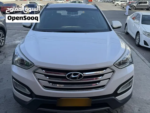 Hyundai Santa Fe 2015 3.3L V6 AWD GCC Specifications