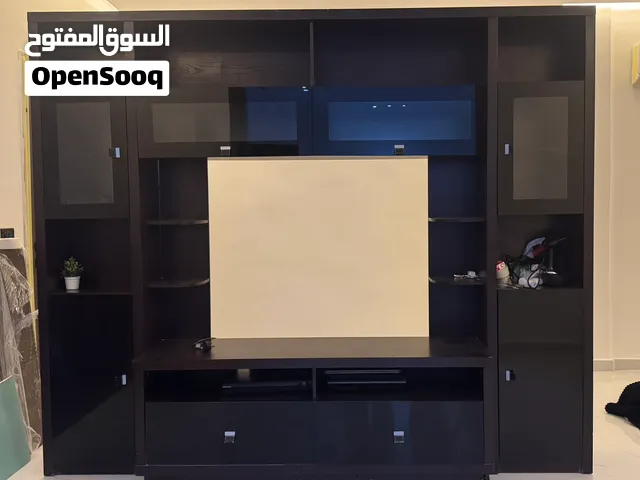 طاولة تلفزيون (بوفيه) كبير مستعمل
