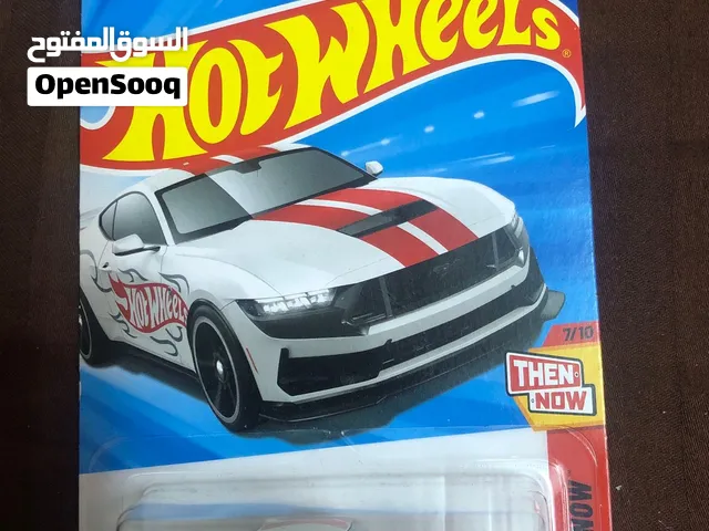 Ford mustang dark horse hotwheels