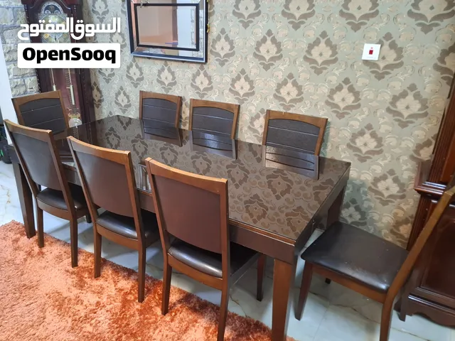 dining table 8 seaters
