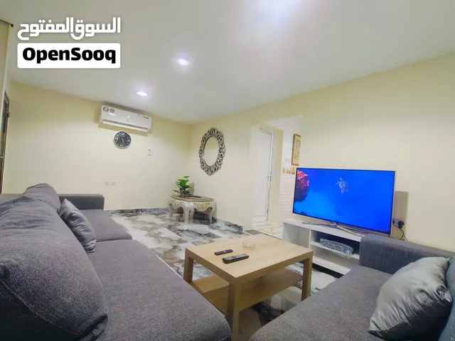 غرفة وصالة ديلوكس مفروشة مقابل هيلي مول