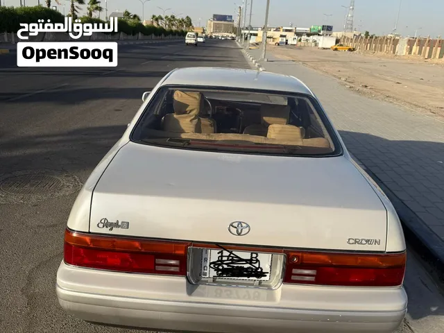 تيوتا كراون