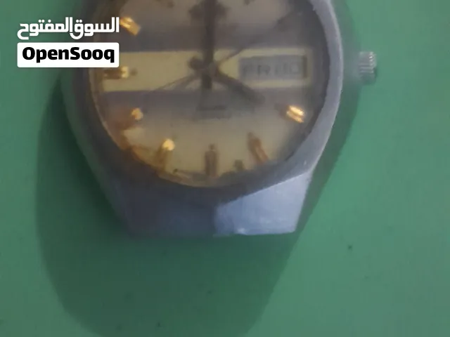 ساعة اورينت قديم