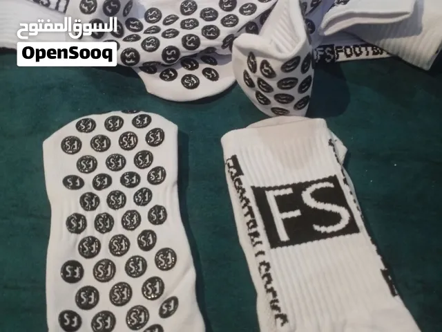 جوارب سلكون