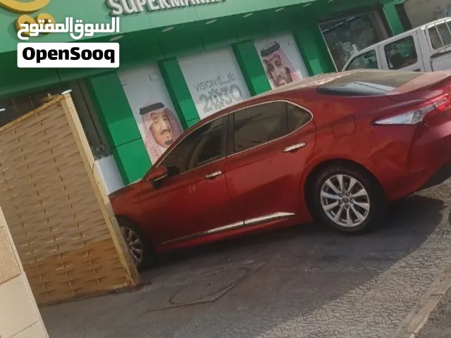 إذا كنت بحاجة إلى سائق، يُرجى الاتصال