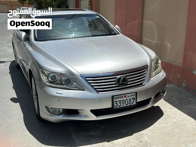 Lexus LS 460L 2012
