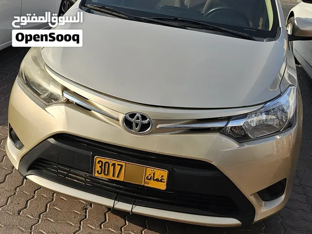 Toyata yaris 2015