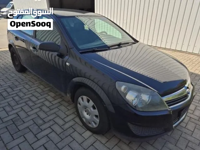 اوبل استرا موديل 2009