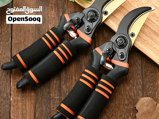 مقص تقليم اشجار والنباتات