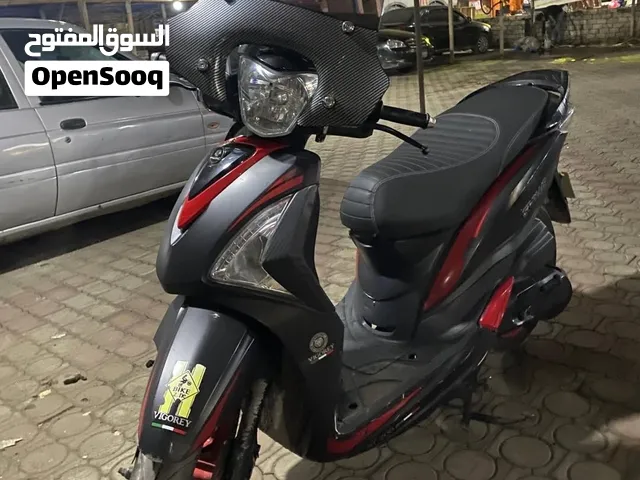 اسكوتر فيجوري st plus200