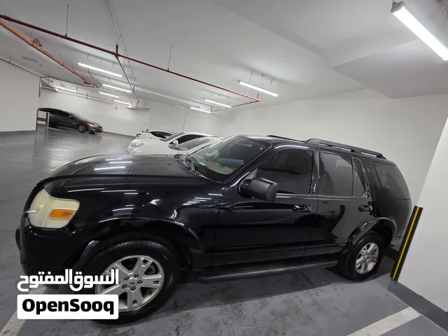ford explorer available in al khoud souq, very nice car.  only 170k  kilo metre run. 2010 model