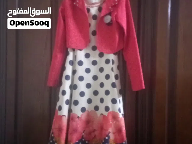 فستانين  بلبسو لعمر محير 11 سنه بسعر  5 دنانير