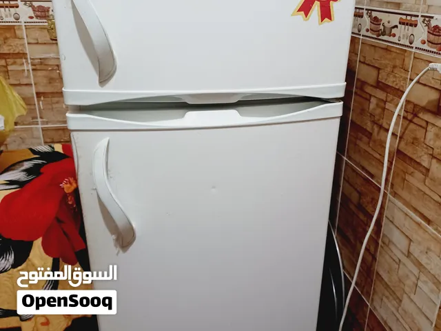 ثلاجة الاسكا مستعملة بحالة ممتازة 8 قدم سعة 222 لتر