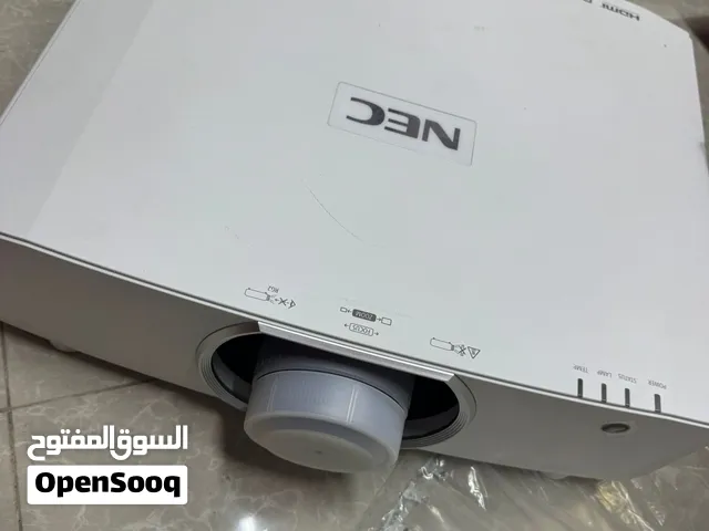 للبيع عدد 2 بروجكتر NEC احترافي 9000 Lumens – للمسارح والفعاليات و القاعات و المدارس و الجامعات