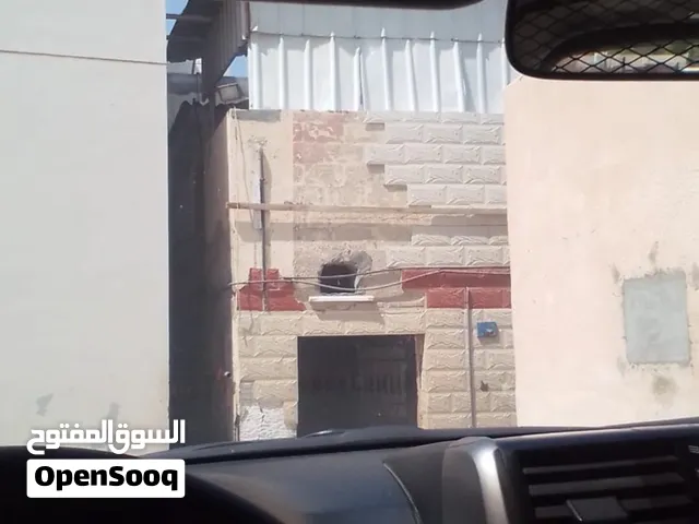 تملك بيت طابق ونص في السيب بموقع جميل وقريب من خدمات بسعر 23 الف ونص فقط