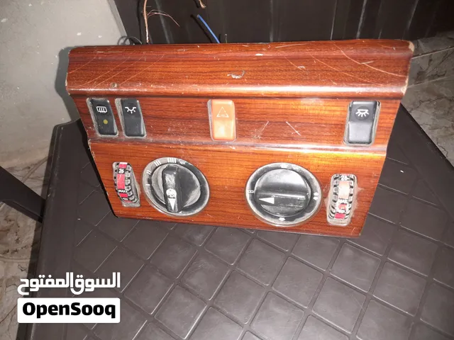 لوحه تحكم مكيف مع كبسات غرفه مارسيدس بطه