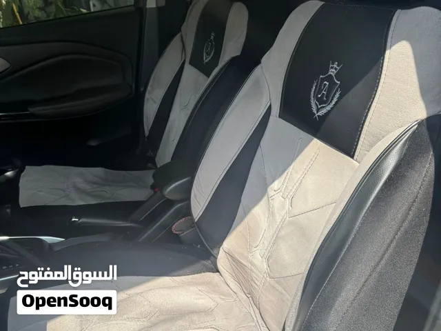 دوشمه 5 راكب مع ارضيه رياضي مع غلاف سترين استعمال قليل جداً ونظيفه هاي صور كدامك