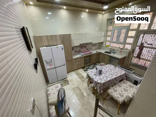 السلام عليكم.. كاونتر مطبخ (حرف L) بحالة ممتازة جداً وشبه جديد للبيع.