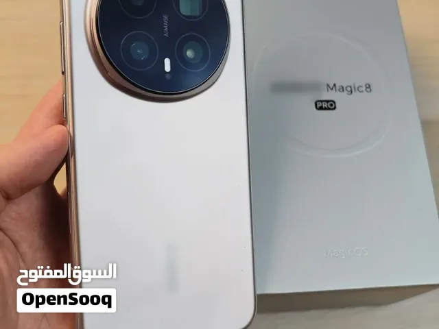 هونر مايجيك 8 برو، أقرا الوصف