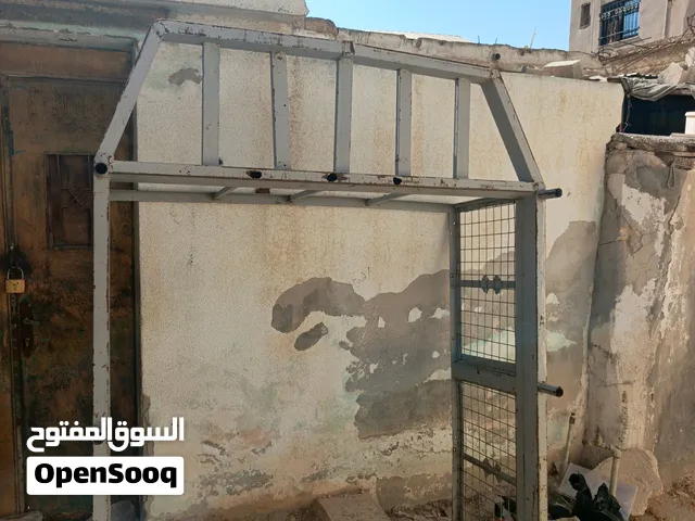 صندوق بكب كان راكب على ديماكس للبيع موجود داخل محافظة المفرق