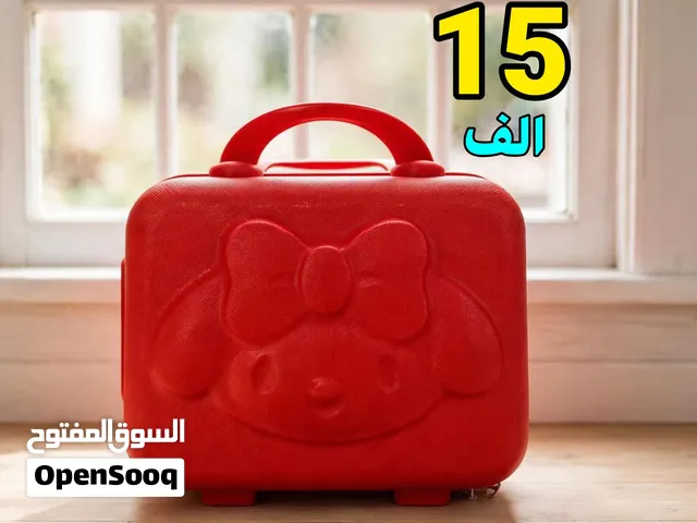 جنطة مكياج قفل سري 3 ارقام هيكل صلب تصميم انثوي لطيف فيونكة حمراء تحمي مكياج ومجوهرات من عبث الاطفال
