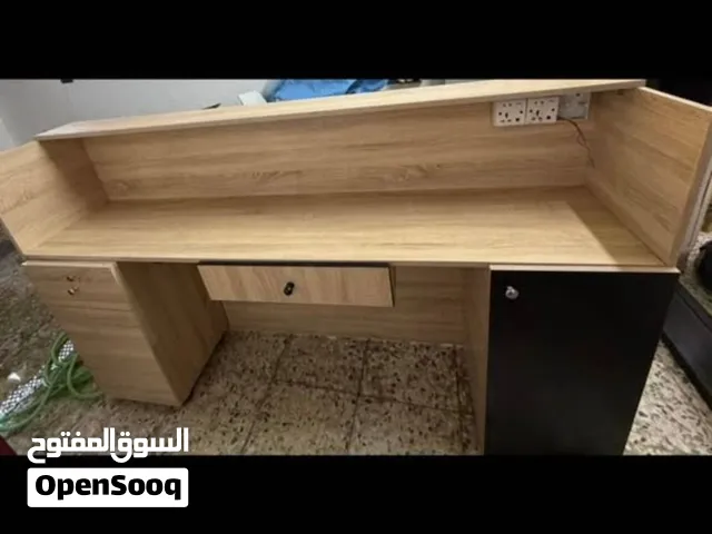 ميز كاشير مكتبي استخدام شهر نظافه 100%