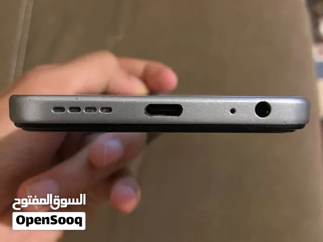 للبيع انفنكس هوت 50i مش مغير شي  ما شاء الله 700