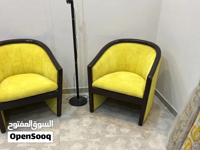 مقاعد للبيع